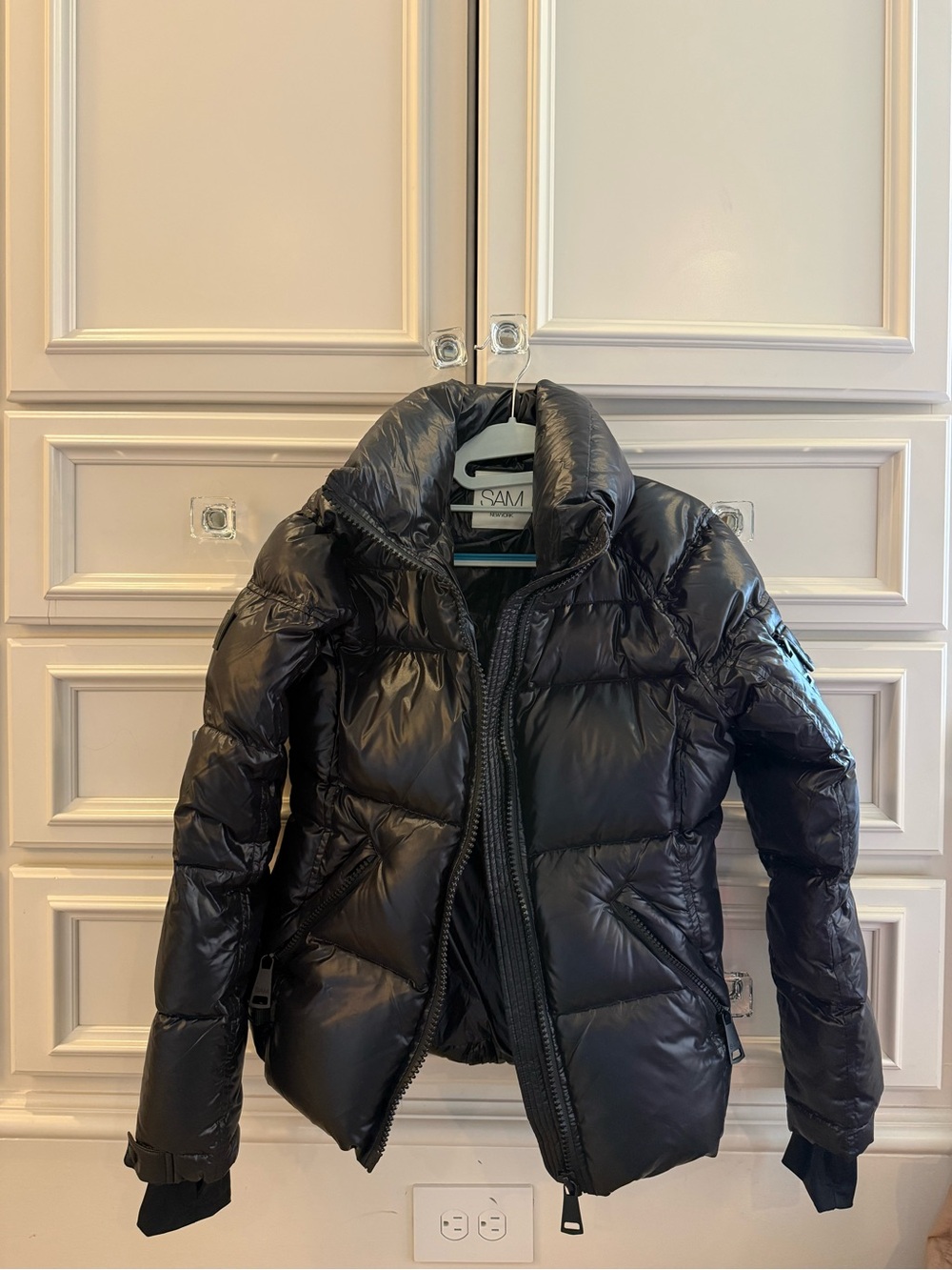 SAM. Women’s Black Down Puffer Jacket (like new)